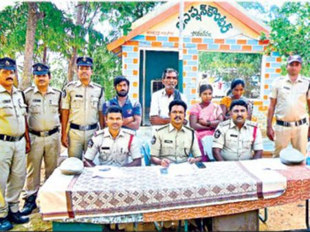 ఆస్తి-స్వేచ్ఛ కోసం:ప్రియుడితో కలసి భర్తను హతమార్చిన భార్య