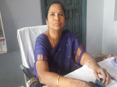 నెల్లూరు:వడ దెబ్బతో ఎమ్మార్వో చెంచు కృష్ణమ్మ మృతి...