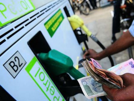 మళ్ళీ పెరిగిన పెట్రోల్, డీజీల్ ధరలు, నాలుగేళ్ళ తర్వాత అత్యధికం