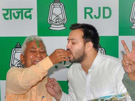 కైరానా సహా రెండింట దెబ్బతిన్న బీజేపీ, యోగికి నూర్పూర్ షాక్: 10 స్థానాలకు బీజేపీ గెలిచింది ఒక్కటే!