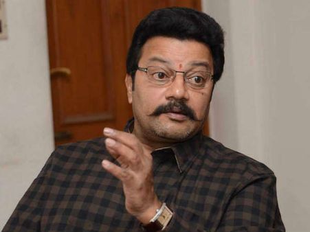 నాపై ద్వేషం లేదు, సెంచరీ కొడతాం: సాయికుమార్, నాన్న గెలిస్తే మంచి చేస్తారన్న ఆది