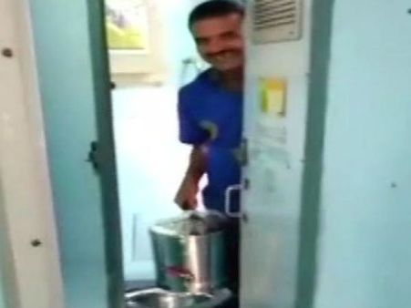 ఇంత దారుణమా?: 'టీ'లో టాయిలెట్ నీళ్లు, వ్యాపారికి లక్ష జరిమానా!