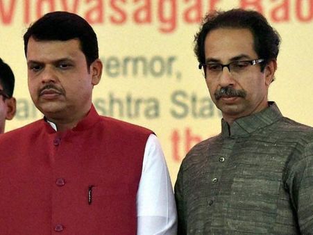 ఉద్దవ్ థాకరేను నమ్మలేం: ప్రఫుల్, శివసేన మంత్రులు రాజీనామా ఛాన్స్.. ఫడ్నవీస్‌కు చిక్కులు!