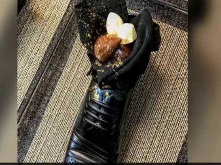 విందుకు పిలిచిన ఇజ్రాయెల్ ప్రధాని, జపాన్ ప్రధానికి షూలో వడ్డించారు