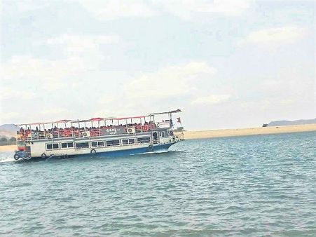 లాంచీ ప్రమాదం: వారంలో రెండో ప్రమాదం, ఆ సమాచారం తెలిస్తే బోటు మునిగేదికాదు