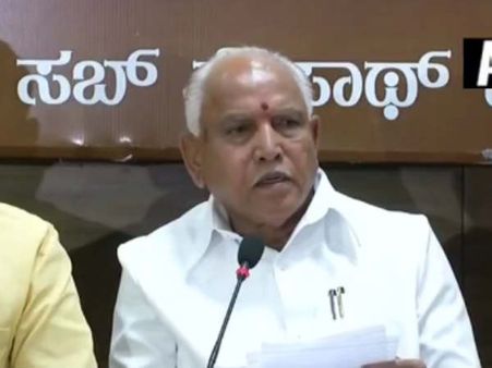 గవర్నర్ మమ్మల్నే పిలవాలి, కాంగ్రెస్ అడ్డదారి రాజకీయం: యెడ్యూరప్ప