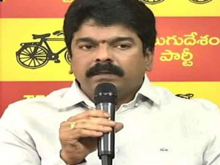 భూ వివాదం నేపత్యంలో...బోండా ఉమ అనుచరులపై కేసు
