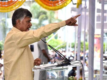 నిమిషం ఆలోచించకుండా అశోక్ గజపతిరాజు రిజైన్, పవన్ నిన్న పొగిడారు: బాబు, హడలిన ప్రజలు!