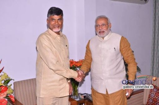 వారికి టిక్కెట్లివ్వను, మోడీయే ఉదాహరణ: సిట్టింగ్‌లకు బాబు షాక్!, ప్రధానిని ముఖం మీదే కడిగేశా..