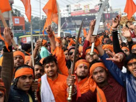 వీహెచ్‌పీ, భజరంగ్ దళ్ మత తీవ్రవాదులు: సీఐఏ వివాదాస్పద నిర్ణయం