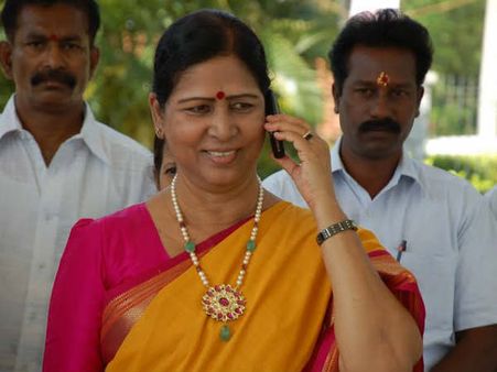 డబ్బులకు అమ్ముడుపోయేవాళ్లం కాదు, వైసీపీలో చేరే ప్రసక్తే లేదు: తేల్చేసిన గల్లా అరుణ