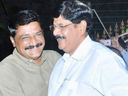 ఆనం-గంటా భేటీతో...ఎపి రాజకీయాల్లో పెను ప్రకంపనలు:అసలు ఏం జరుగుతోంది?