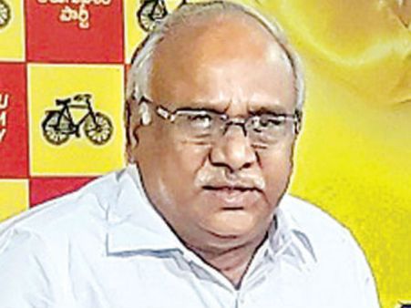 వాళ్లిద్దరూ అడ్డంగా దొరికిపోయారు...కొనసాగే అర్హత లేదు:టిడిపి ఎంపి కనకమేడల