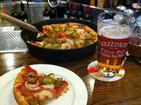 పుట్ బాల్ వరల్డ్ కప్ మహత్యం: పిజ్జాలు బీర్లు తెగ అమ్ముడుపోతున్నాయట