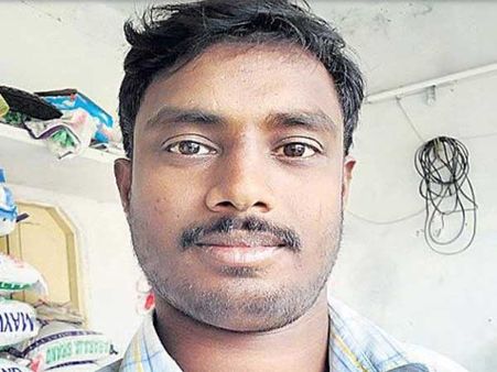 ఫింగర్ ప్రింట్స్ స్కాం: పోలీస్ కస్టడీకి నిందితుడు సంతోష్ కుమార్