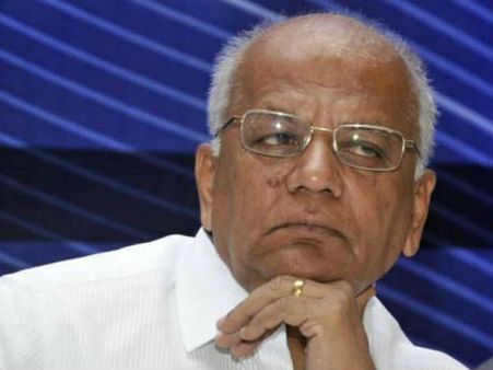 కర్ణాటక కాంగ్రెస్ కి బిగ్ షాక్: పాటిల్ రాజీనామా? కారణమేంటి..