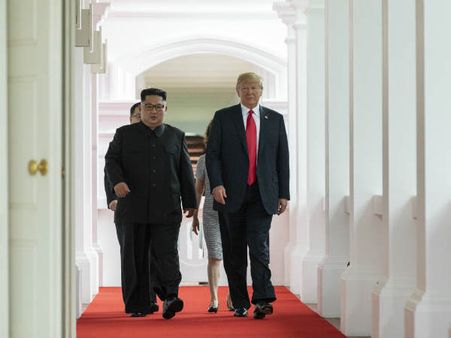 హాలీవుడ్ మూవీ ట్రయలర్‌లా, ఇదీ మీ భవిష్యత్తు: కిమ్‌ను వీడియోతో పడగొట్టిన ట్రంప్(వీడియో )