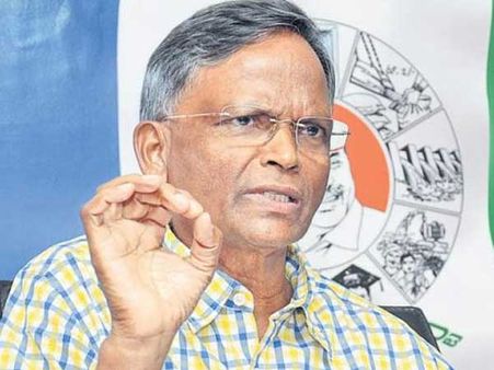 మోడీ అంటే ఎంత భయం! ఢిల్లీ వెళ్లి చతికిలపడ్డారు: చంద్రబాబుపై వరప్రసాద్ సెటైర్లు