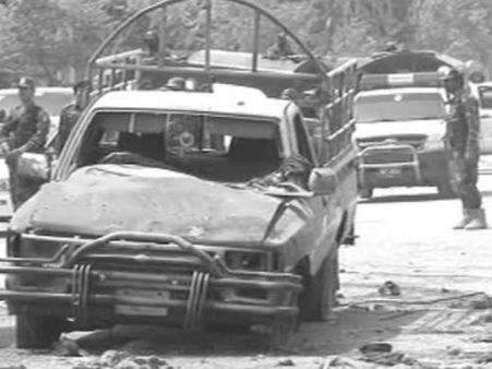 పాక్ ఎన్నికలు: పోలింగ్‌ కేంద్రం వద్ద పేలుడు: 31 మంది మృతి