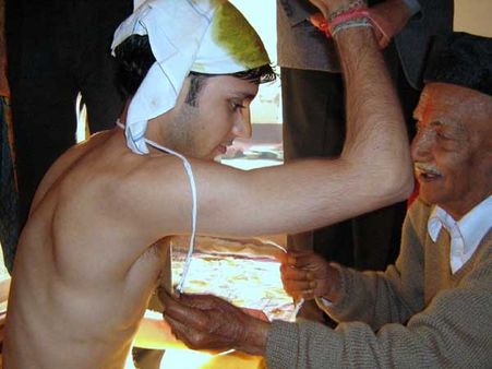 యజ్ఞోపవీతము అంటే ఏమిటి, ఎలా ధరించాలి?