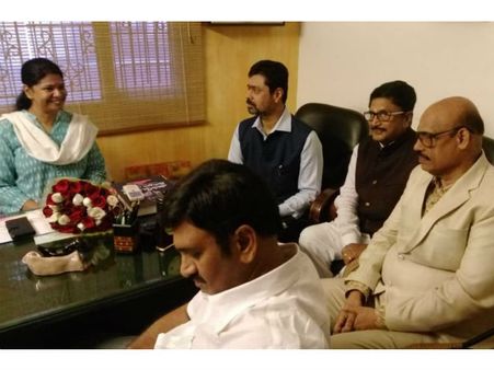 అవిశ్వాసం, కేంద్రంపై పోరాటం: టీడీపీకి అండగా ఉంటామన్న కనిమొళి