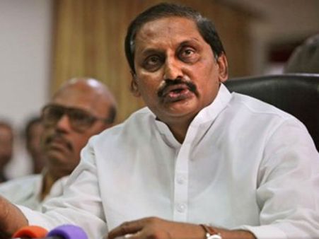 2019లో ఏపార్టీ అధికారంలోకి రావాలన్నా...మేమే కీలకం:కాంగ్రెస్;నేడే కిరణ్ చేరిక