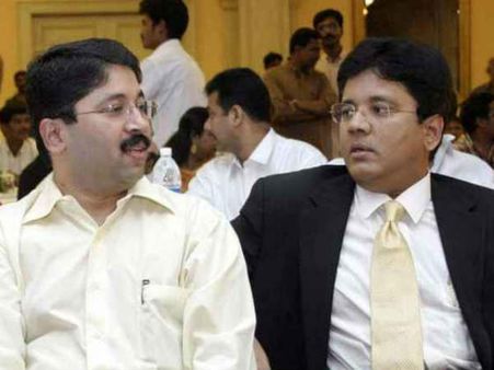 అక్రమ టెలిఫోన్ ఎక్ఛేంజ్ కేసు: మారన్ సోదరులకు భారీ ఎదురుదెబ్బ, విచారణకు కోర్టు ఆదేశం