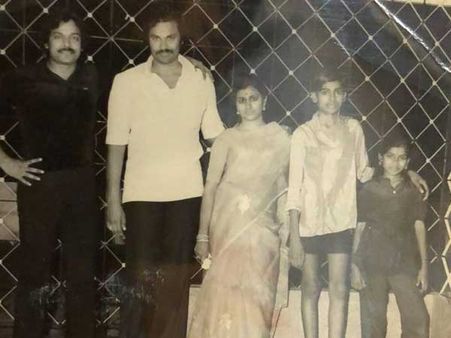 బ్రదర్స్, సిస్టర్స్‌తో 7వ క్లాస్‌లో: పవన్ పాతజ్ఞాపకాలు, 'చిరంజీవి ఊహించి ఉండరు!'