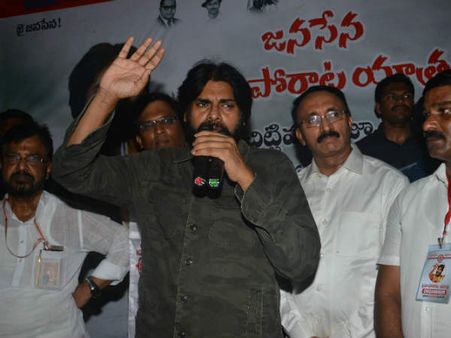 ఇదేంటి, మరిచిపోయారు: టీడీపీకి పవన్ షాక్, 'నాలా తెలంగాణకు వెళ్లగలరా'