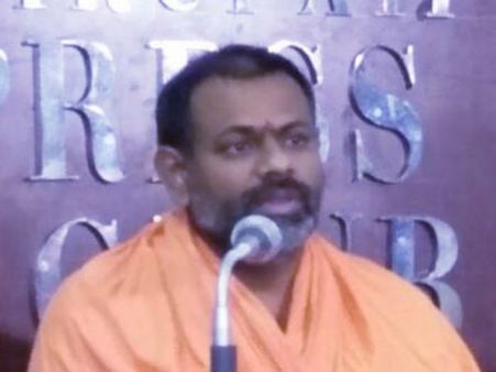 బాబు గోగినేని ఉన్మాది అయితే కత్తి మహేష్‌ దానికి పరాకాష్ట:పరిపూర్ణానంద స్వామి సంచలనం