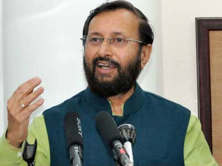 ఆంధ్రప్రదేశ్‌కు కేంద్రం తీపి కబురు: గతంలో టైం పట్టేదని కానీ: జవదేకర్