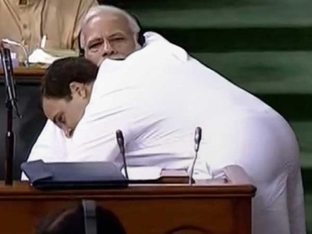 రాహుల్‌కు శివసేన మద్దతు: మోడీతో ఆలింగనంపై బీజేపీ ట్వీట్, కన్నుగీటడంపై రమ్యకు ప్రశ్న