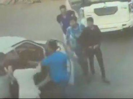 అధికార మదం: ఆ మంత్రి కొడుకు ఏంచేశాడో చూడండి