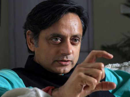 సునంద పుష్కర్ మృతి కేసు: ముందస్తు బెయిల్ కోసం కోర్టుకు శశిథరూర్