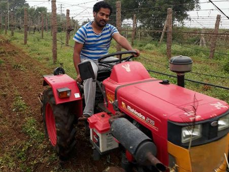 స్ఫూర్తి : లక్షల్లో జీతాన్ని వదులుకుని నాగలి పట్టిన టెక్కీ