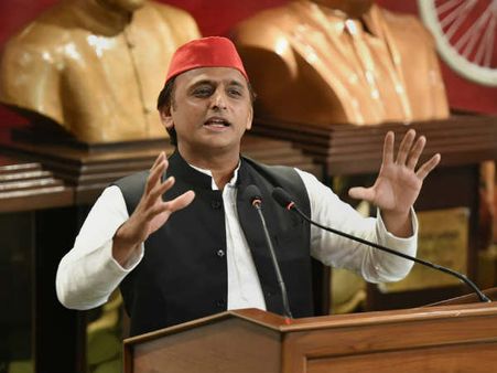 అఖిలేష్ యాదవ్‌కు షాక్, బాబాయి శివపాల్ యాదవ్ కొత్త పార్టీ