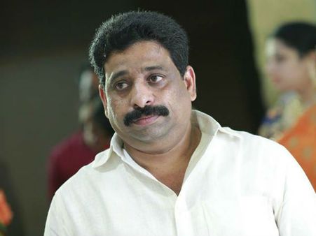 ప్రధాని మోడీకి జివిఎల్ ఊడిగం:బుద్ధా వెంకన్న;అభివృద్ది గాలి కొదిలేసిన ప్రభుత్వం:కన్నా