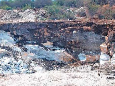 పల్నాడు అక్రమ మైనింగ్‌పై సీఐడీ దర్యాప్తు ప్రారంభం...సీఐబీ విచారణ కోరడం హాస్యాస్పదమంటున్న ఎమ్మెల్యే