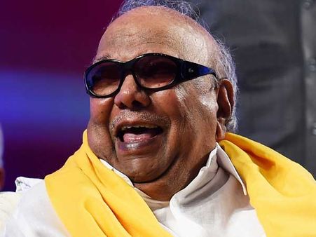 ఎవరీ కరుణానిధి? ఇదీ రాజకీయ నేపథ్యం-ఎన్నో రికార్డ్‌లు: కీలక అంశాలు