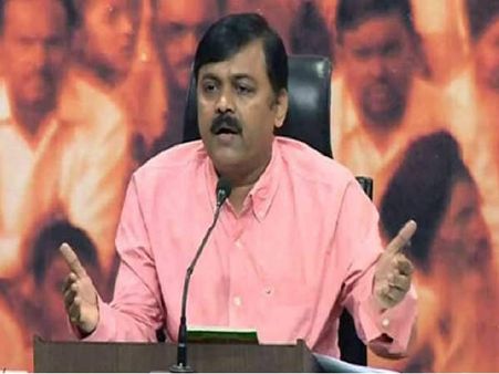 ప్రభుత్వం రుణాలు తీసుకోవడమే పెద్ద కుంభకోణం...మీ ప్రతిపనిపైనా నిఘా ఉంటుంది:బిజెపి ఎంపి జీవీఎల్‌