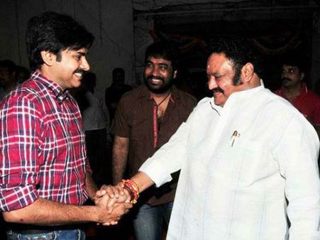 మంచి స్నేహితుడిని కోల్పోయా: వెంకయ్య, పవన్ సంతాపం, కన్నీటిపర్యంతమైన నిమ్మకూరు