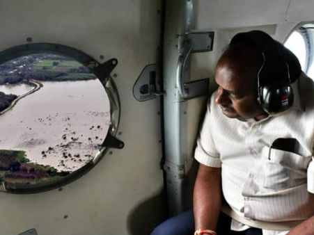 కొడుగు వరదలు రూ. 3 వేల కోట్లు నష్టం, రూ. 2 వేల కోట్లు ఇవ్వండి, ప్రధానికి సీఎం లేఖ!