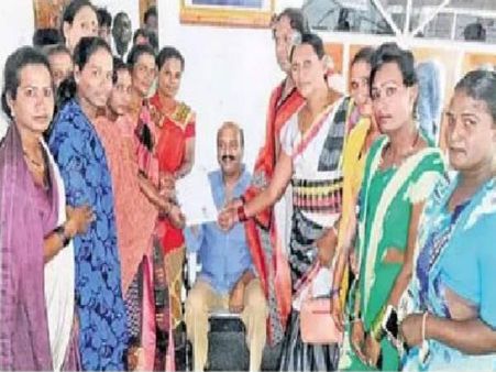 రంగంలోకి హిజ్రాలు...టిడిపి ఎమ్మెల్యే జేసీ సంచలనం:వ్యూహంతోటేనంటున్న పార్టీ శ్రేణులు