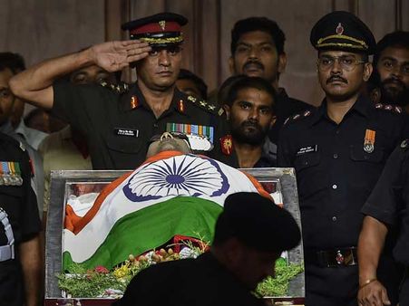 కళైంజ్ఞర్ ఇకలేరు: ‘గుర్తుండిపోతారు’ అంటూ కరుణానిధిని కీర్తించిన విదేశీ మీడియా