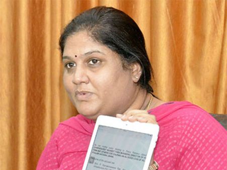 నేను ఇలా చేస్తా: కొత్తపార్టీని ప్రకటించిన కొత్తపల్లి గీత, బాబు-జగన్‌లపై తీవ్రవ్యాఖ్యలు