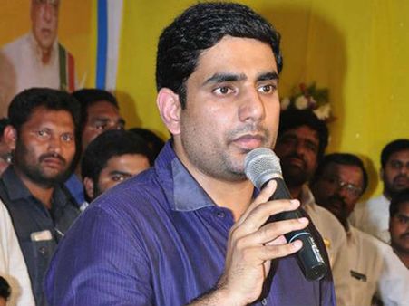 జగన్ ఏం మాట్లాడారో అందరికీ తెలుసు...పవన్ అంటే ఇష్టం...కానీ:లోకేష్ వ్యాఖ్యలు