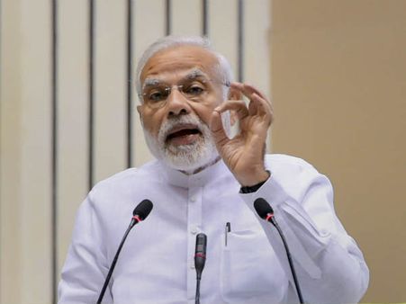 అమాయక ప్రజలను ఉగ్రవాద సంస్థలు టార్గెట్ చేస్తున్నాయి: మోడీ