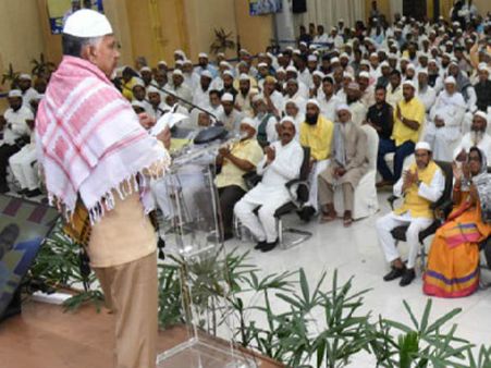 హజ్‌ యాత్రికులపై జీఎస్టీ ఏంటి?...ఇది చాలా దారుణం...బిజెపి ఆటలు సాగనివ్వం:ముస్లింల సభలో చంద్రబాబు