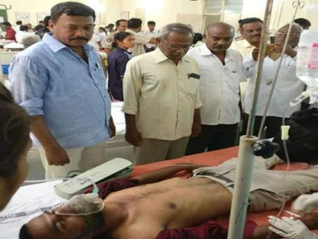 ఉక్కు పరిశ్రమ కోసం ఉద్యమిస్తున్న విద్యార్థి నేతలపై లాఠీఛార్జి,ఒకరి పరిస్థితి విషమం