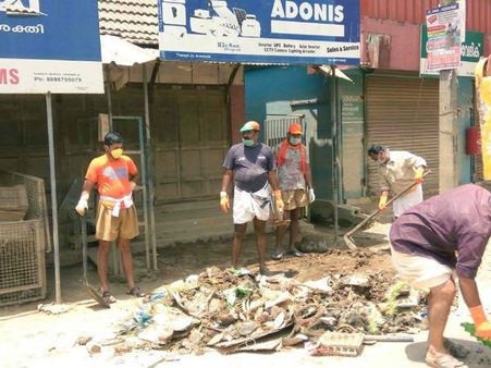 కేరళ వరదలు: ఆరెస్సెస్-ముస్లీం ఎన్జీవో సంస్థ కలిసి సాయం, సేవాభారతి అండ